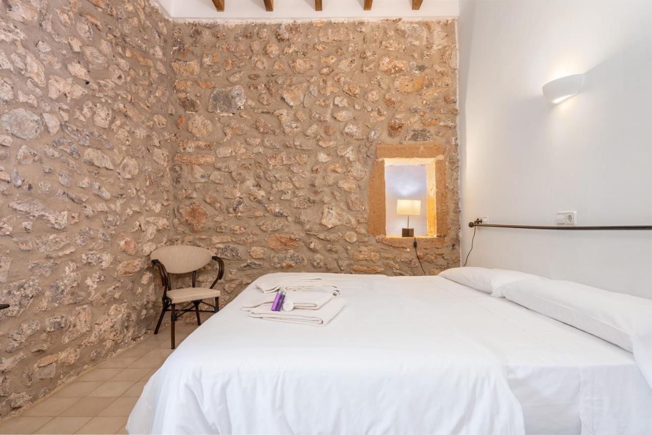 Petit Hotel Hostatgeria La Victoria Alcudia  Exterior photo